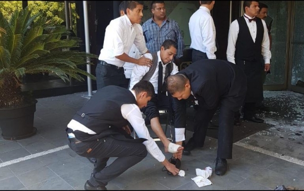 Poco después de las 17:00 horas se reportó una balacera en Av. Chapultepec en la que cuatro personas resultaron heridas.