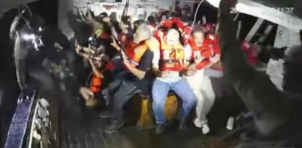 Israel afirma que las FDI tomaron control del barco activista que se dirigía a Gaza y que todos están a salvo.