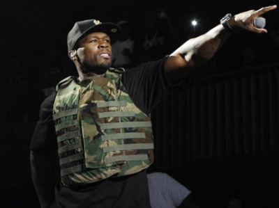 A finales del año pasado cerró un contrato de 78 MDD para promover una firma de ropa interior.