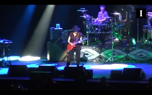 Carlos Santana, música como un rayo de luz