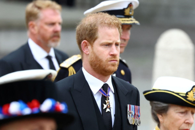 Príncipe Harry durante los actos fúnebres de su abuela, la reina Isabel II.