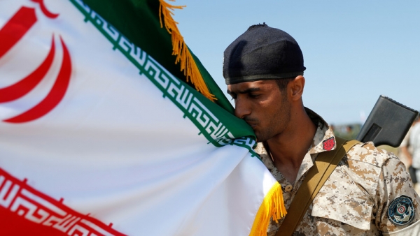 Un marino iraní durante los Juegos Internacionales del Ejército 2019 en la costa del mar Báltico en la región rusa de Kaliningrado, el 5 de agosto de 2019.