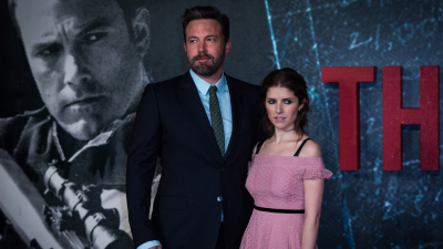 Los actores Ben Affleck y Anna Kendrick, en la presentación de la película &#039;El contable&#039;, en Londres, Reino Unido, el 17 de octubre de 2016.