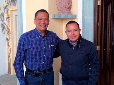 Guerrero Agripino, rector de la Universidad de Guanajuato y Castro Cerrillo, presidente municipal.