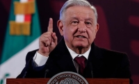 Tras reciente escándalo, López Obrador dijo que la información &quot;es falsa, es una calumnia&quot;.