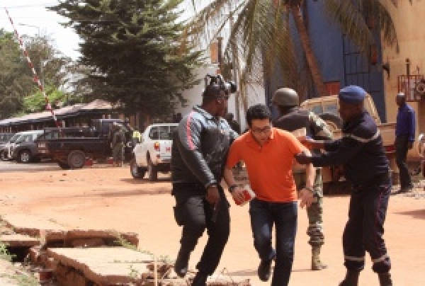 El asalto a un hotel de Malí acaba con la muerte de 27 rehenes