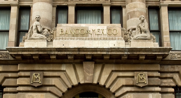 Sombríos pronósticos para 2017 en encuesta del Banco de México