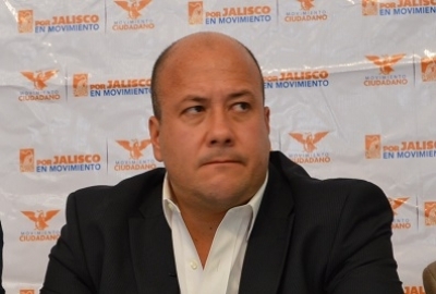 Puerto Vallarta: (Enrique Alfaro) VINO, VIO Y DIVIDIO