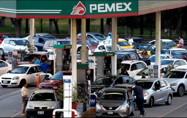 Llaman a los automovilistas a hacer uso racional de sus autos para permitir que se eleven las reservas en las terminales y las estaciones de servicio.