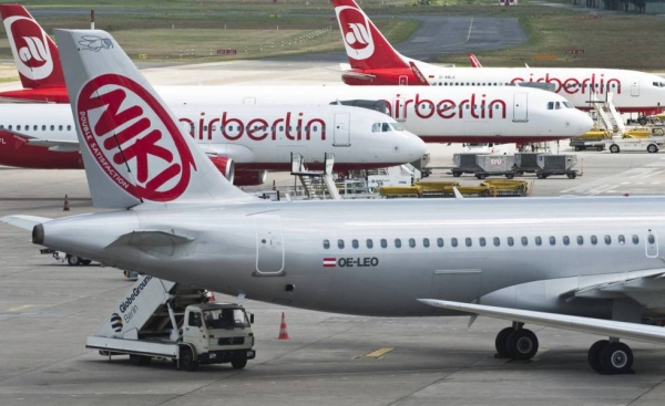 Un avión de Niki en el aeropuerto de Berlín.