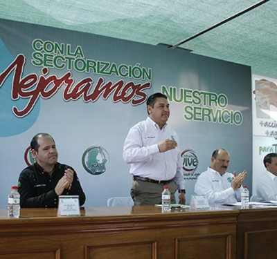 En menos de dos años y medio, Carlos Hermosillo adquirió propiedades con valor de 13 millones.