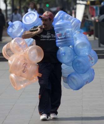IPN: Hay materia fecal en el agua “pura” del DF; de 122 muestras, sólo 30 pasaron la prueba