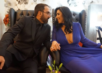 Karina Ortegón y Vicente Fernández Jr.