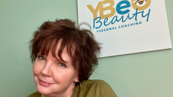 Una exagente de la CIA que estuvo implicada en torturas se convierte en &#039;coach&#039; de belleza y estilo de vida