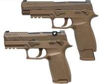 La XM17 es el modelo estándar. La XM18, abajo, es la versión de dimensiones reducidas que puede ser llevada oculta