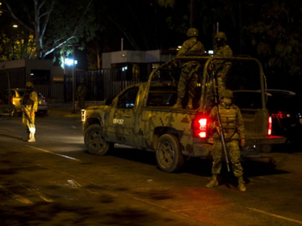 La noche del jueves, inmediatamente después de su captura, es trasladado a la Ciudad de México