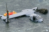 Mueren tres marines de EE.UU. al estrellarse un avión con 23 ocupantes en Australia