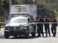 Policías reportan el hallazgo en el cruce de las calles Paseo Virreyes y Paseo Monarcas.
