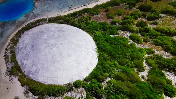 El ataúd nuclear que EE.UU. le &#039;regaló&#039; a una isla alberga enormes desechos radiactivos y presenta fugas