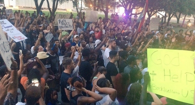 EE.UU.: al menos 3 policías muertos y 7 heridos en protesta contra la violencia policial en Dallas