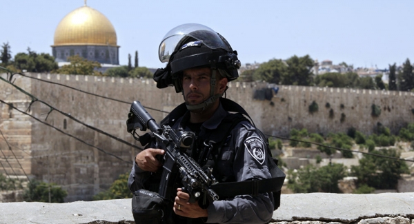 Los palestinos protestan contra el reconocimiento de Trump de Jerusalén como la capital de Israel