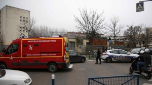 Escándalo en Francia: el maestro &#039;atacado&#039; por un terrorista del Estado Islámico inventó la historia