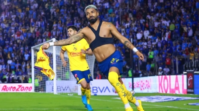 Rodrigo Aguirre con gol de penalty mató las ilusiones del Cruz Azul y mantuvo la paternidad de 25 años del América sobre el cuadro celeste.