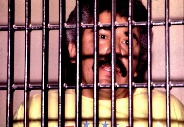 El narcotraficante mexicano Rafael Caro Quintero aparece tras las rejas en una foto de archivo sin fecha.