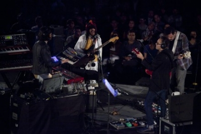 Café Tacvba pide “desmantelar este sistema opresor”.