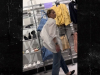 ¡Las penas con ofertas se curan! Captan a Amber Heard en tienda de rebajas