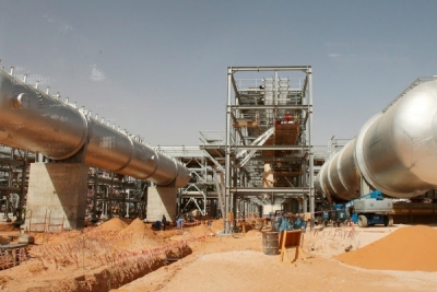 Martes negro para Arabia Saudí: Drones yemeníes atacan instalaciones petrolíferas