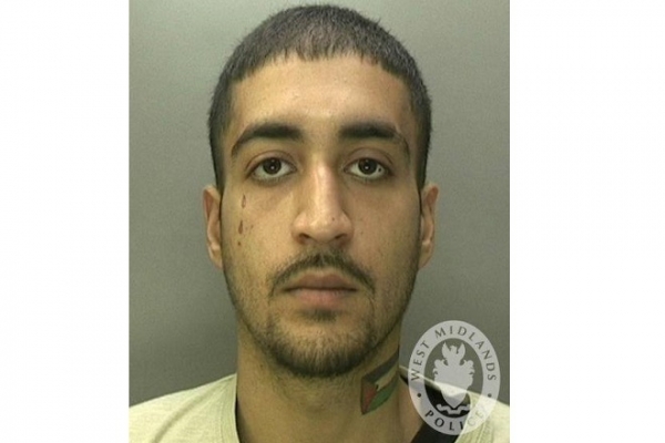Imagen de Kasim Khuram, de 23 años y natural de Birmingham.