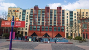 París: arrestaron a un hombre con pistolas automáticas y un Corán en el complejo de Disneylandia