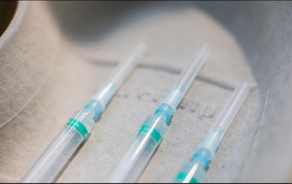 La cifra de niños fallecidos por la enfermedad muestra que, comparados con los decesos de personas adultas, es una afección limitada en ese aspecto
