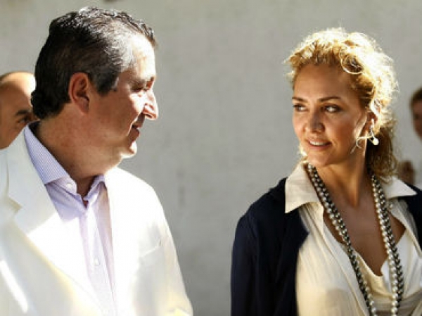 Jorge Vergara y Angélica Fuentes en las instalaciones de Verde Valle.