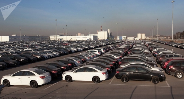 Un millón de autos &#039;crían polvo&#039; en los almacenes de GM en EEUU