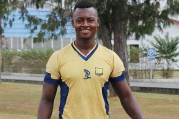 Desde la cárcel, el futbolista Hanyer Mosquera pidió perdón por agredir a su pareja en un ascensor