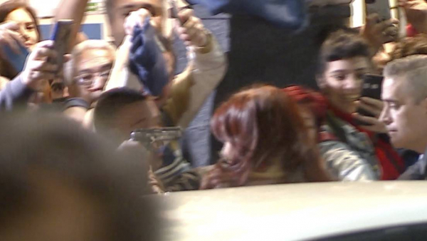Detienen a un hombre que intentó asesinar a Cristina Fernández de Kirchner