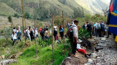 Perú: Dos trenes chocan en Machu Picchu
