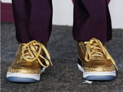 Un hombre encuentra unas zapatillas Nike Jordan antiguas en la basura y las vende por más de 40.000 euros
