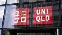Arrestan al gerente de una tienda de ropa marca Uniqlo por grabar en probadores de mujeres