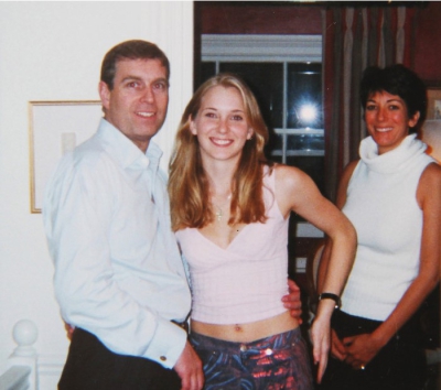 Virginia Giuffre la conocida víctima de Epstein fue golpeada, estrangulada y violada por el entonces primer ministro israelí Ehud Barak en su isla