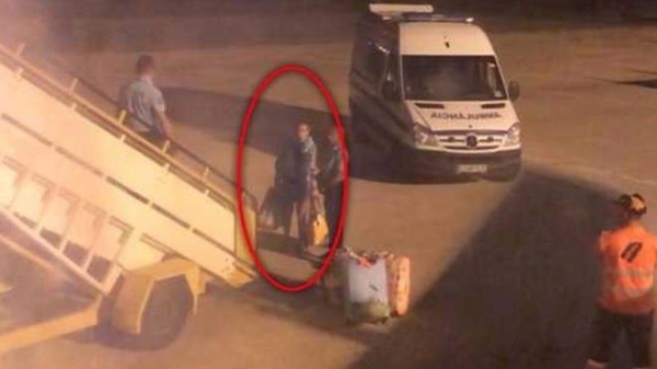 Un avión aterriza de emergencia por causa de un &#039;hombre apestoso&#039; que hizo vomitar a los pasajeros
