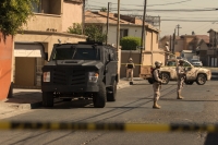 La Policía Federal Preventiva afuera de un “narcolaboratorio” de mentafetamina perteneciente al Cartel de Jalisco Nueva Generación.