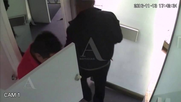 Roban las oficinas de la periodista Carmen Aristegui en México