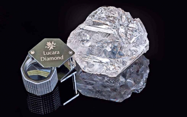 La piedra incolora de mil 111 quilates fue ubicada en Botsuana