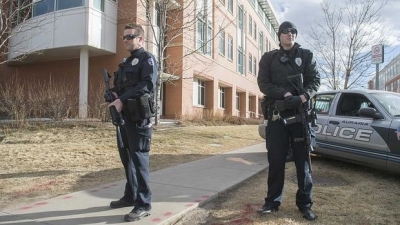 La Policía toma los alrededores del lugar del tiroteo
