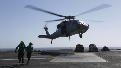 Decenas de aviones militares desaparecen de una importante base de EE.UU. en Catar