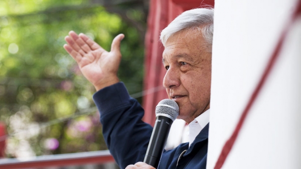 López Obrador: &quot;Nadie amenazará a México con cerrar fronteras o construir muros&quot;
