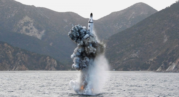 Y si el futuro de EEUU y Corea del Norte se decide bajo el mar?